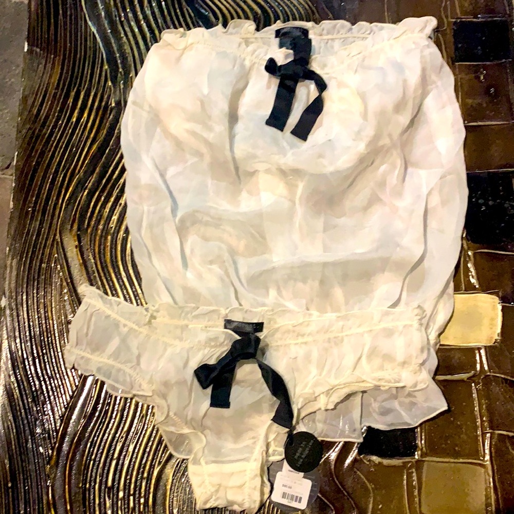 Women’s sleepwear small